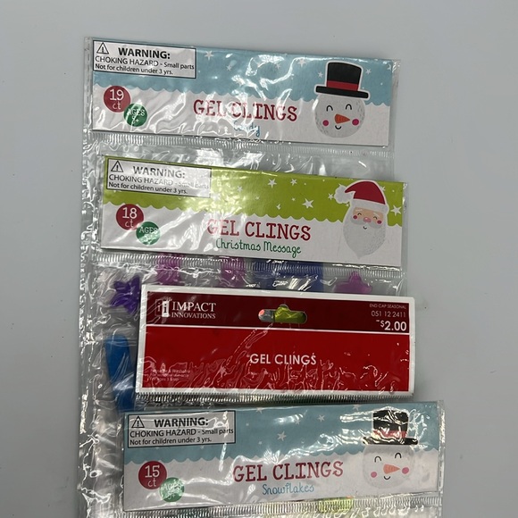 4 NEW packages of Gel Window Clings Christmas Santa reindeer snowflakes winter - Picture 2 of 2